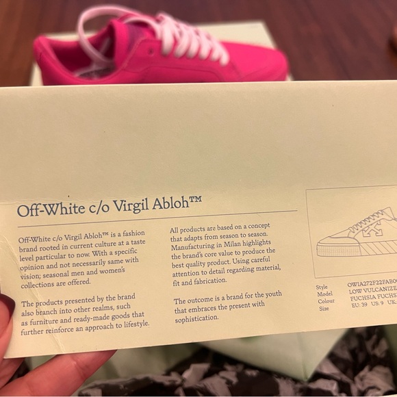 Low vulcanized canvas sneakers - Picture 7 of 8